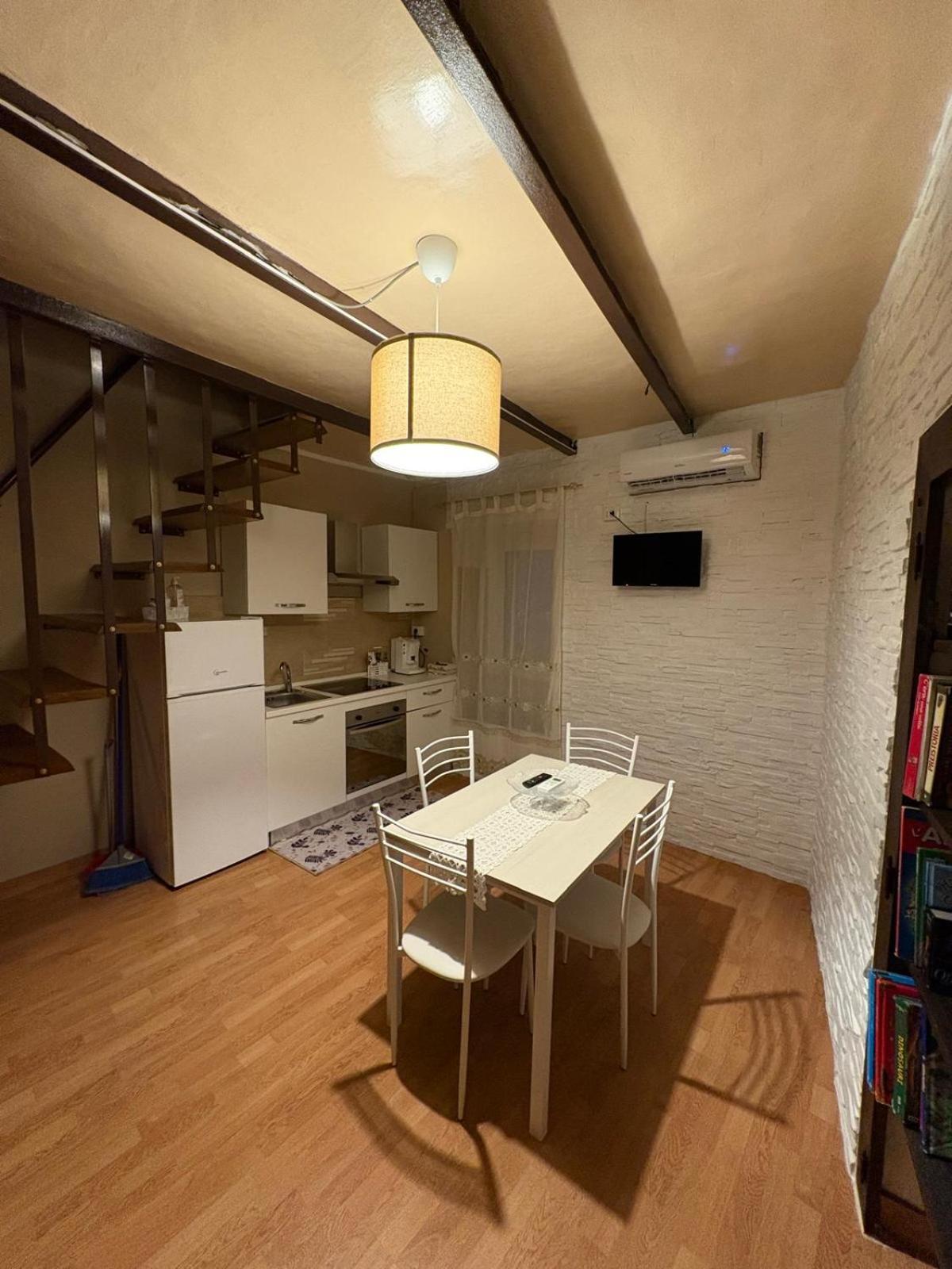 Ferienwohnung La Casa Del Borgo Campoli Appennino Exterior foto
